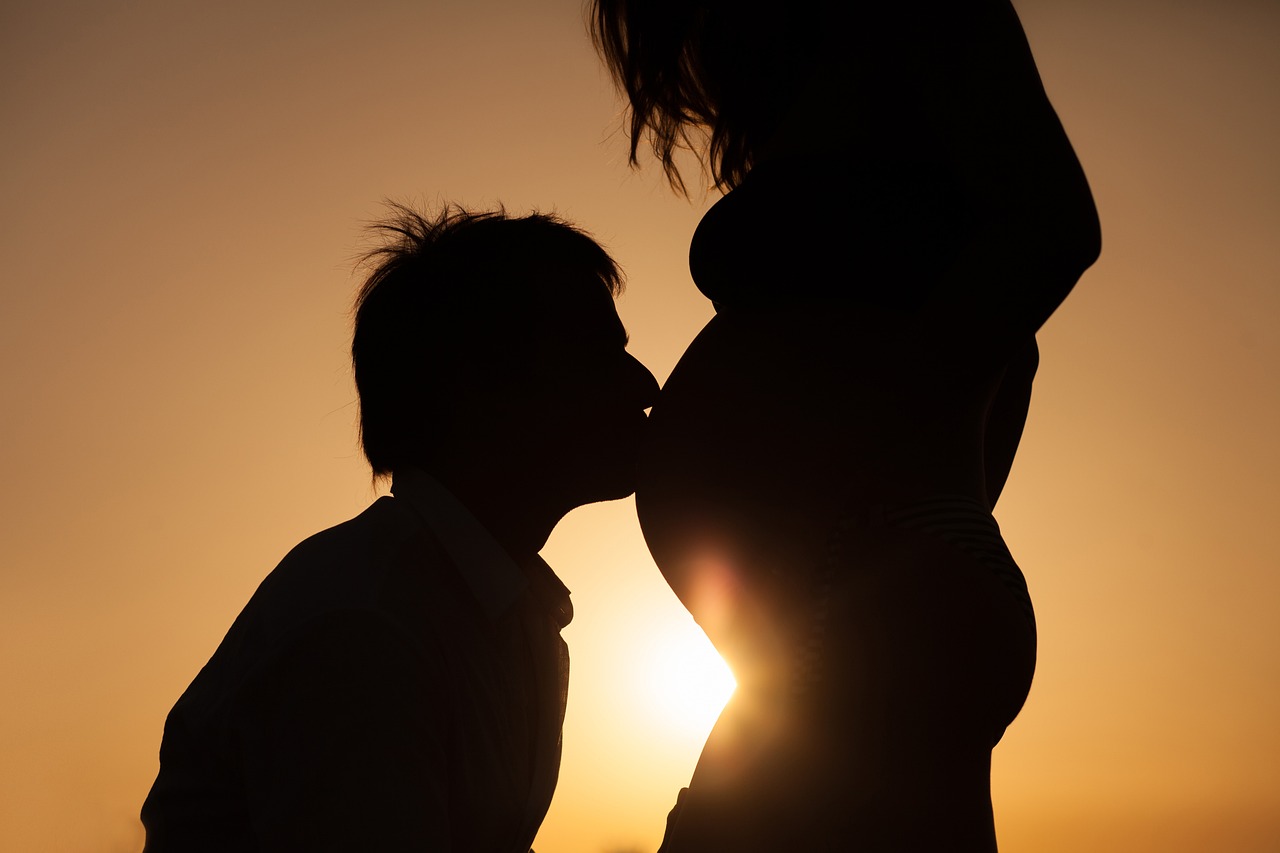 最新孕妇分娩视频，揭秘分娩过程，守护母婴健康之路