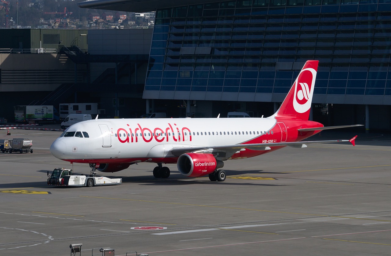 探寻航空旅行价格变迁，机票历史价格回顾