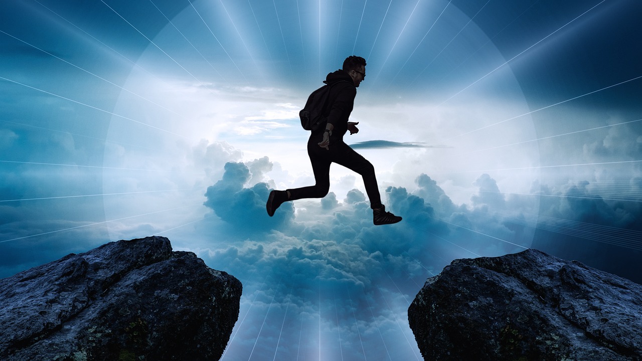 电影评介，少年的你——青春之痛与社会责任的交织解读