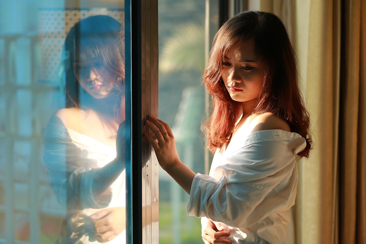 伤感动漫女生头像的魅力与影响，深入探索伤感头像背后的情感世界