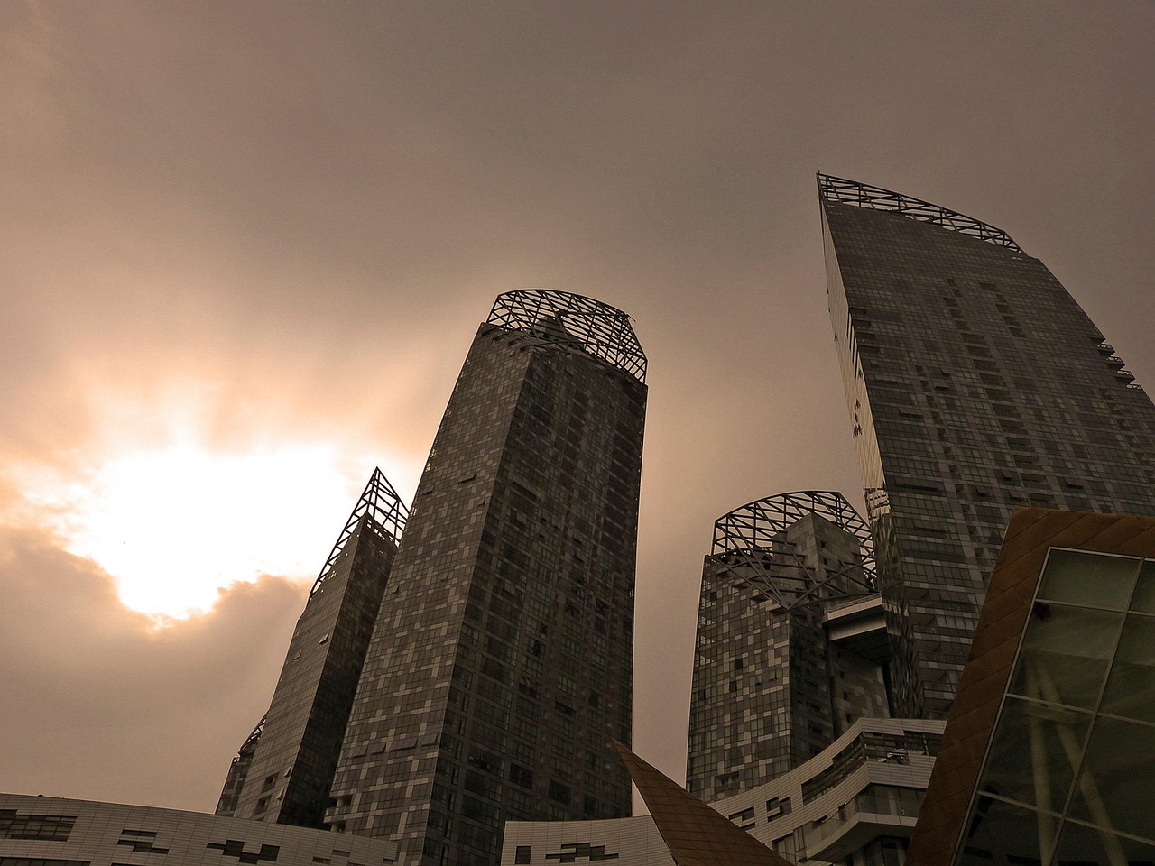 北京隔离动态，城市应对疫情的新挑战与策略调整调整