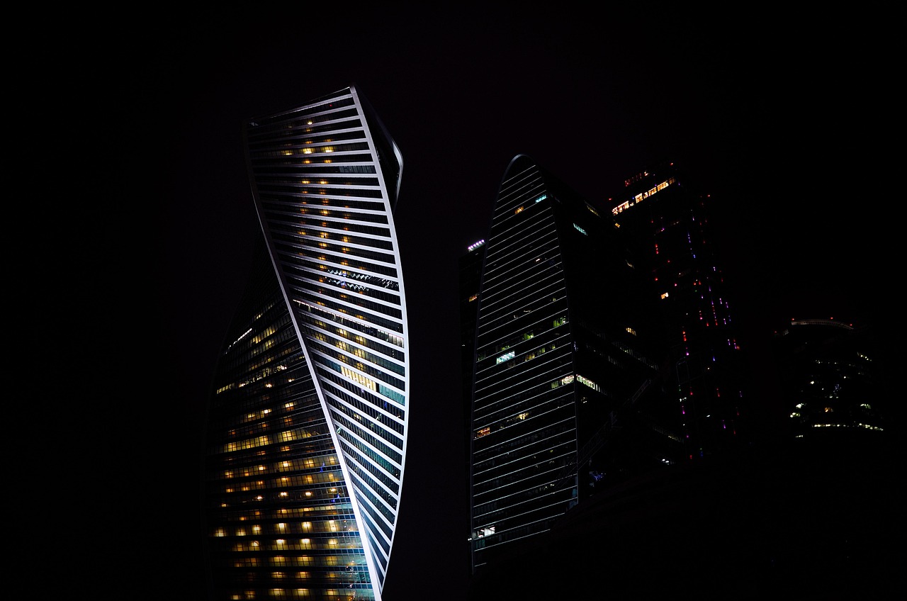 落枫染红晚霞 第3页