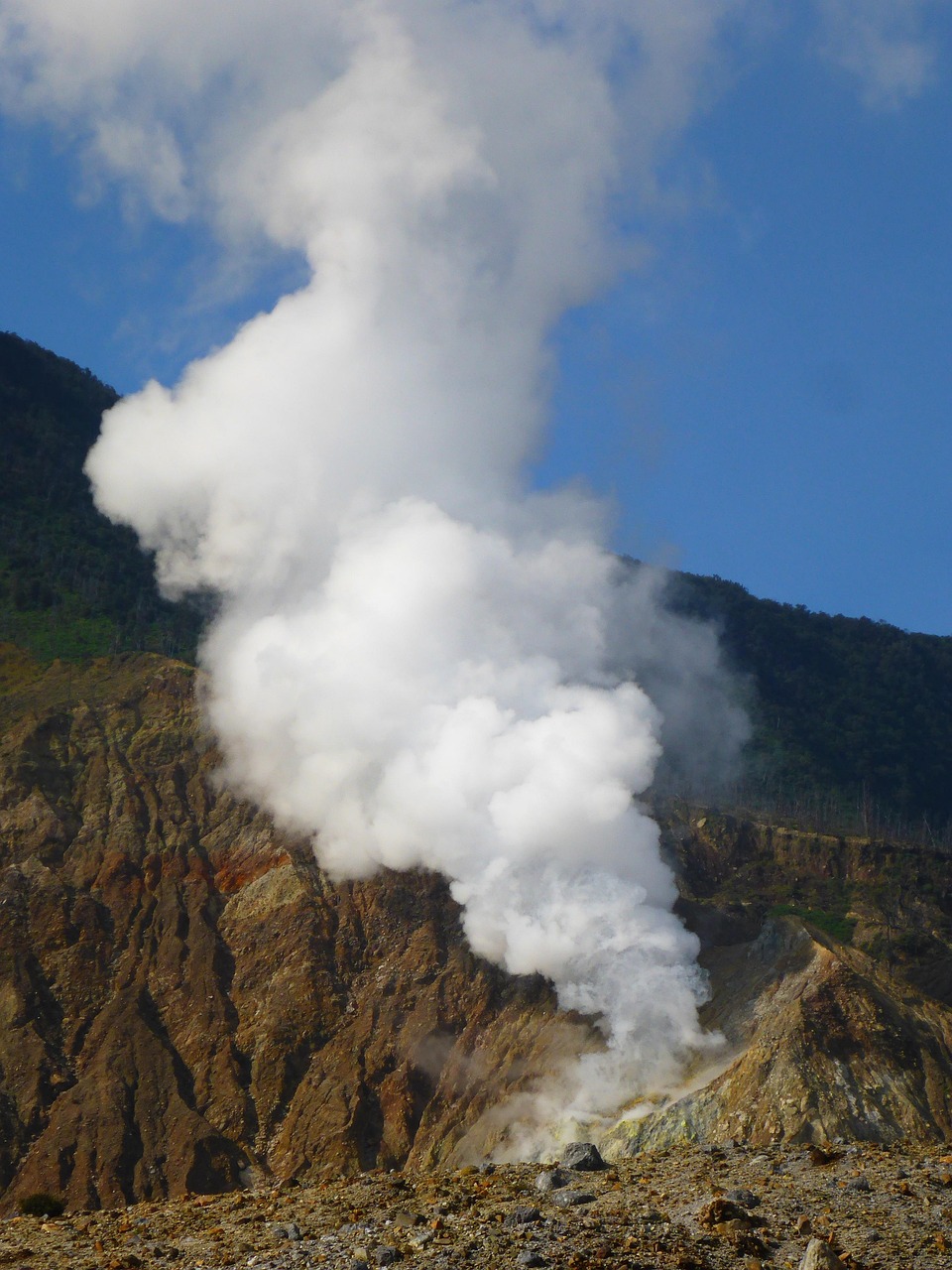 印尼火山爆发最新动态，影响及应对策略揭秘